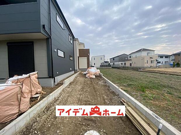 2号棟　外観写真 平日・土日問わずご案内致しますお気軽にお問合わせ下さい♪ 