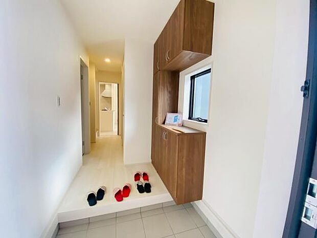 内観写真 平日・土日問わずご案内致しますお気軽にお問合わせ下さい♪