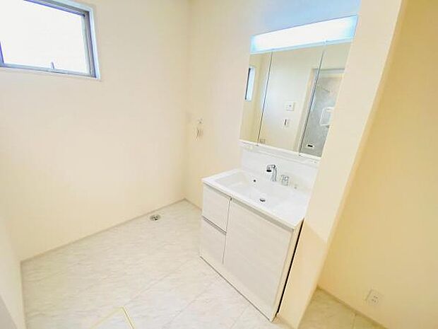 内観写真 平日・土日問わずご案内致します!お気軽にお問合わせ下さい♪