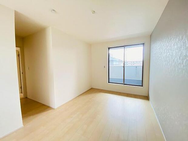 内観写真 平日・土日問わずご案内致しますお気軽にお問合わせ下さい♪ 