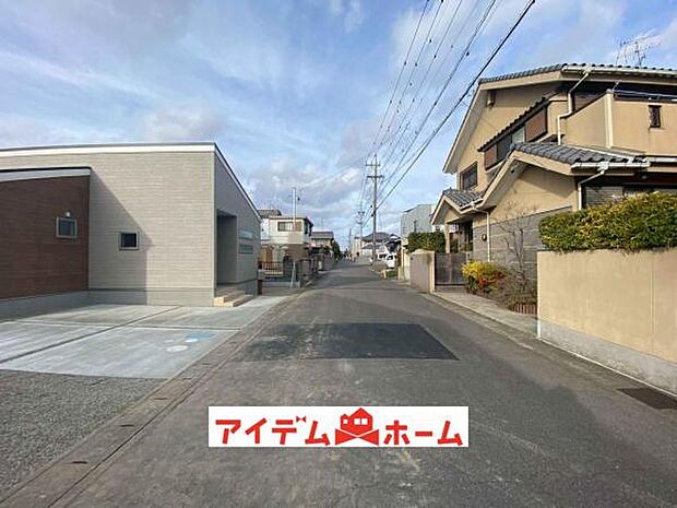 前面道路 平日・土日問わずご案内致しますお気軽にお問合わせ下さい♪ 