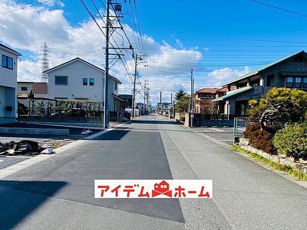 前面道路 平日・土日問わずご案内致します!お気軽にお問合わせ下さい♪