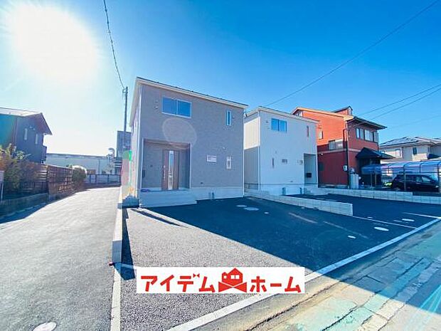 2号棟　外観写真 平日・土日問わずご案内致しますお気軽にお問合わせ下さい♪ 