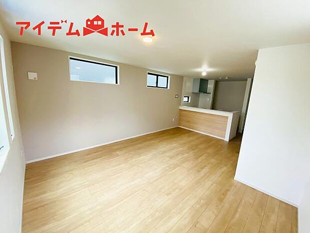 休日、平日問わずお気軽にお問合せくださいませ。