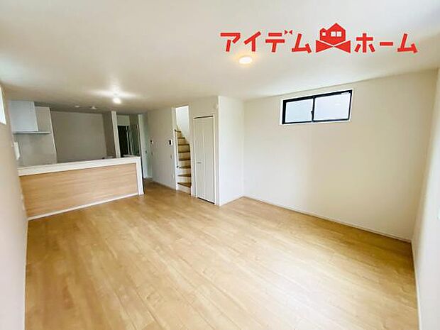 休日、平日問わずお気軽にお問合せくださいませ。