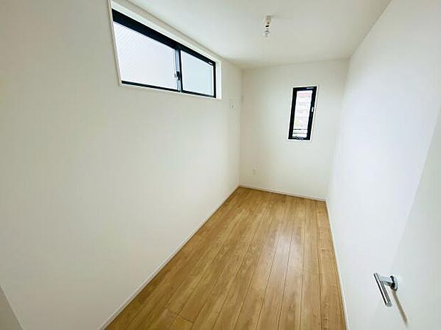 休日、平日問わずお気軽にお問合せくださいませ。