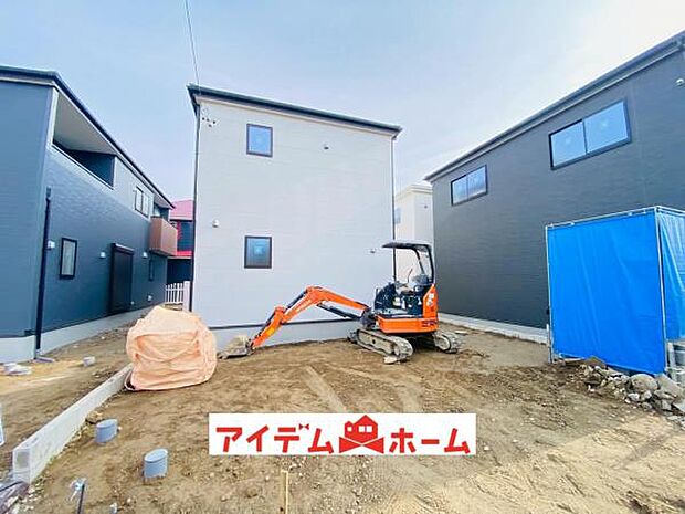 3号棟　外観写真 平日・土日問わずご案内致しますお気軽にお問合わせ下さい♪ 