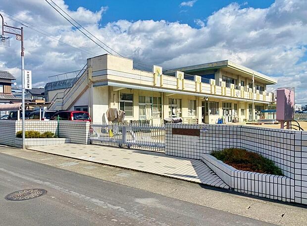 篭屋保育園(280m)