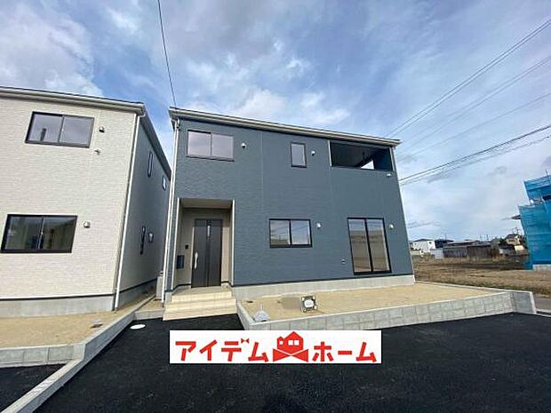 2号棟　外観写真 平日・土日問わずご案内致しますお気軽にお問合わせ下さい♪ 