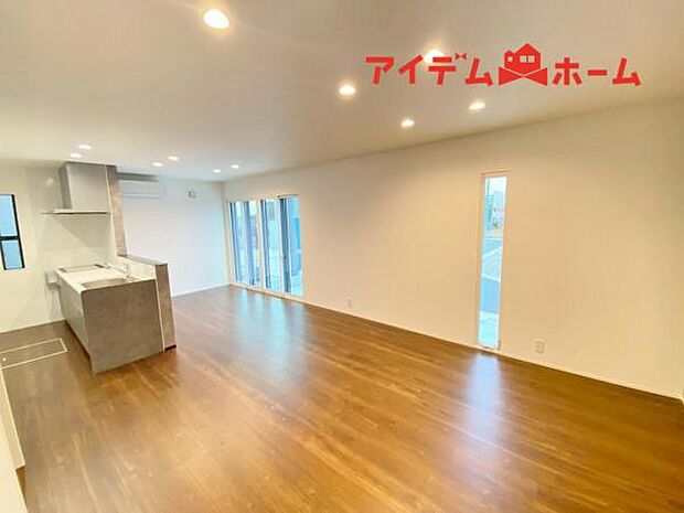 内観写真 平日・土日問わずご案内致します!お気軽にお問合わせ下さい♪