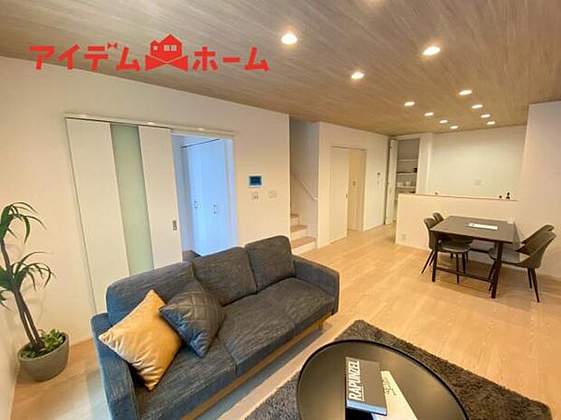 内観写真 平日・土日問わずご案内致しますお気軽にお問合わせ下さい♪