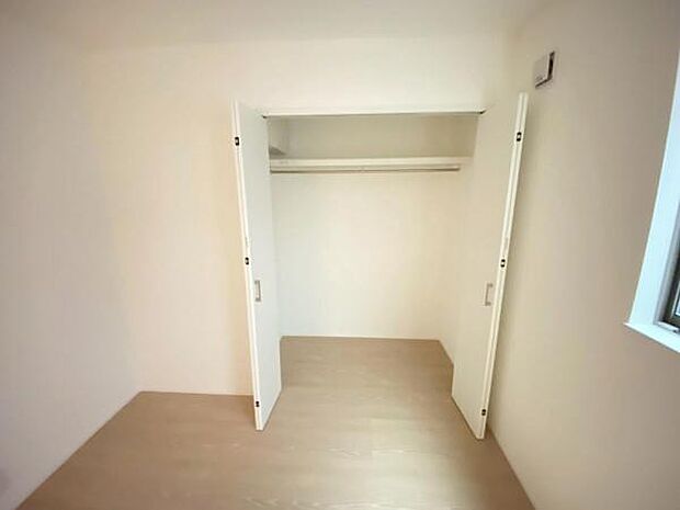 内観写真 平日・土日問わずご案内致しますお気軽にお問合わせ下さい♪