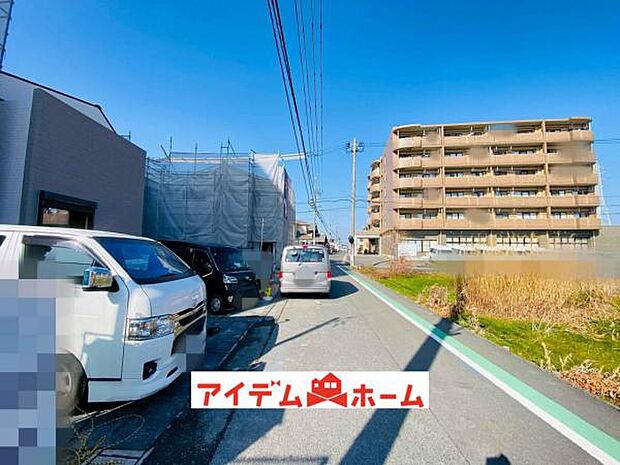 前面道路 平日・土日問わずご案内致しますお気軽にお問合わせ下さい♪ 