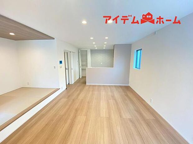 内観写真 平日・土日問わずご案内致します!お気軽にお問合わせ下さい♪