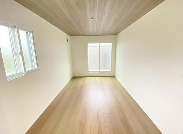 内観写真 平日・土日問わずご案内致しますお気軽にお問合わせ下さい♪