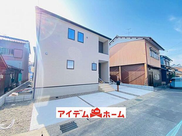 1号棟　外観写真 平日・土日問わずご案内致しますお気軽にお問合わせ下さい♪ 