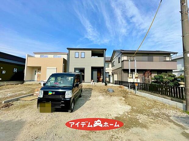 1号棟 外観写真 平日・土日問わずご案内致します!お気軽にお問合わせ下さい♪ せ。