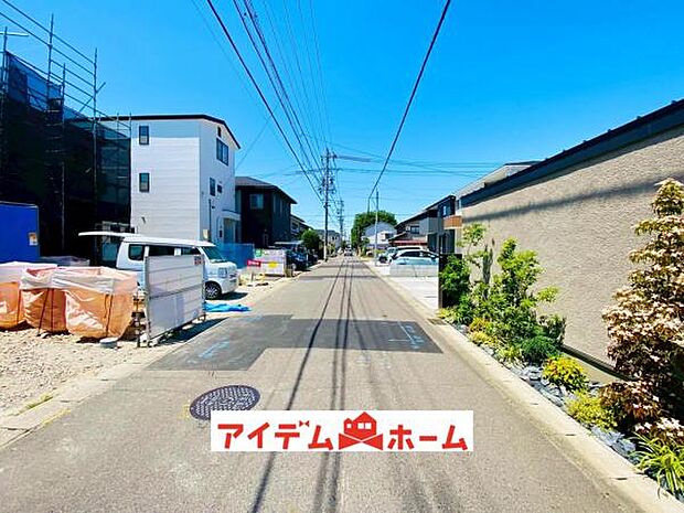 前面道路 平日・土日問わずご案内致します！お気軽にお問合わせ下さい♪ 