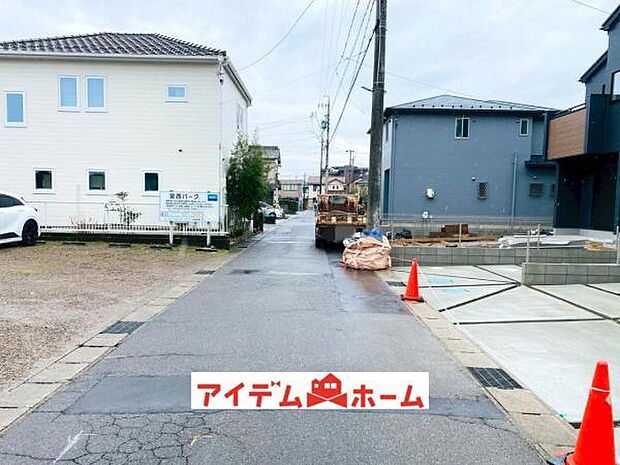 前面道路 平日・土日問わずご案内致します!お気軽にお問合わせ下さい♪