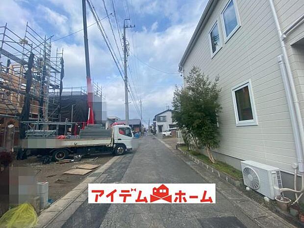 前面道路 平日・土日問わずご案内致しますお気軽にお問合わせ下さい♪ 