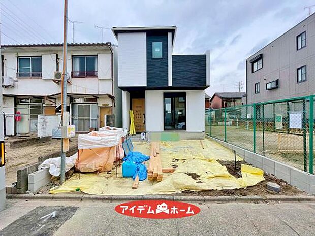 休日、平日問わずお気軽にお問合せくださいませ。