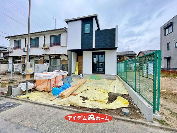 休日、平日問わずお気軽にお問合せくださいませ。