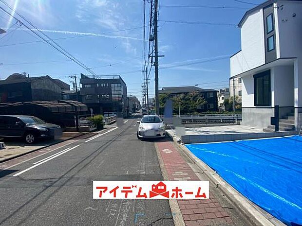 前面道路 平日・土日問わずご案内致します！お気軽にお問合わせ下さい♪ 