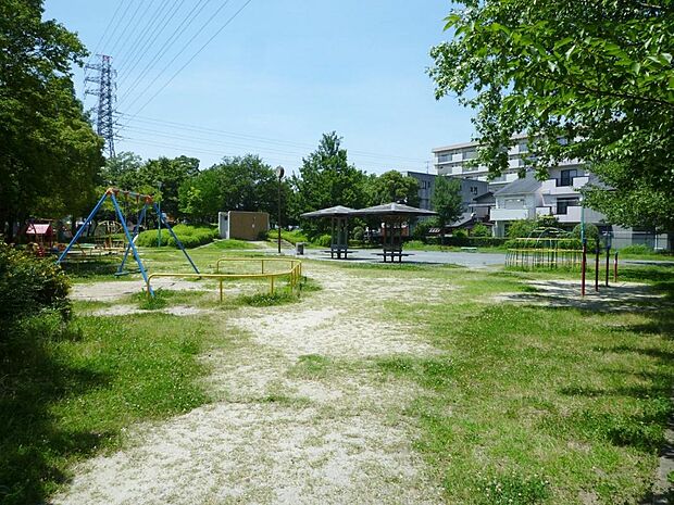 万場公園（106m）