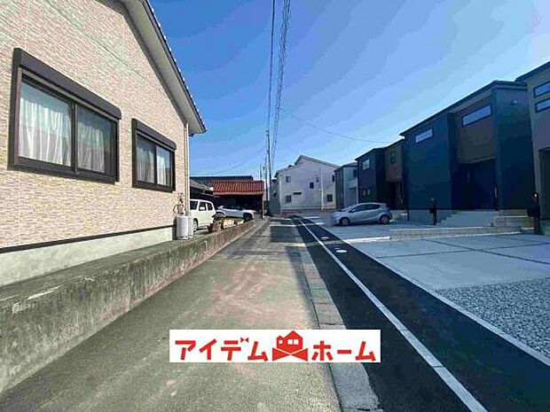 前面道路 平日・土日問わずご案内致します!お気軽にお問合わせ下さい♪
