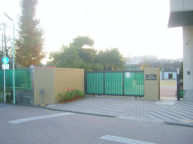 名古屋市立枇杷島小学校（110m）