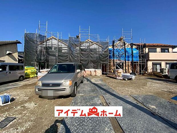 全体　外観写真 平日・土日問わずご案内致しますお気軽にお問合わせ下さい♪ 