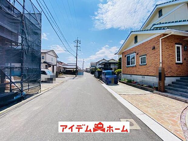 前面道路 平日・土日問わずご案内致します!お気軽にお問合わせ下さい♪