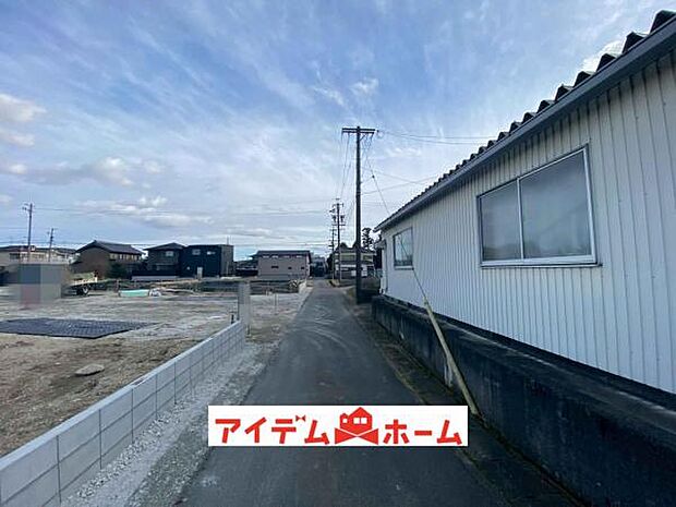 前面道路 平日・土日問わずご案内致しますお気軽にお問合わせ下さい♪ 