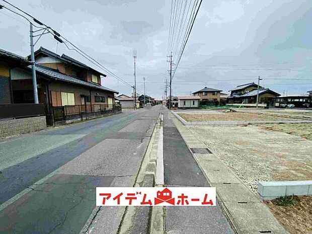 前面道路 平日・土日問わずご案内致しますお気軽にお問合わせ下さい♪  