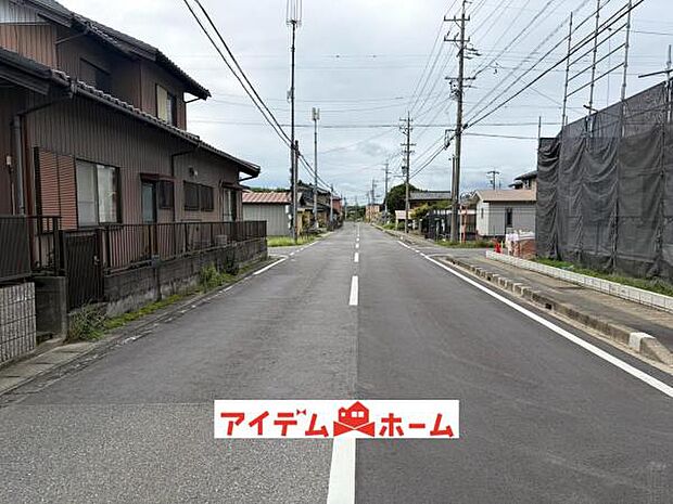 前面道路 平日・土日問わずご案内致します！お気軽にお問合わせ下さい♪  