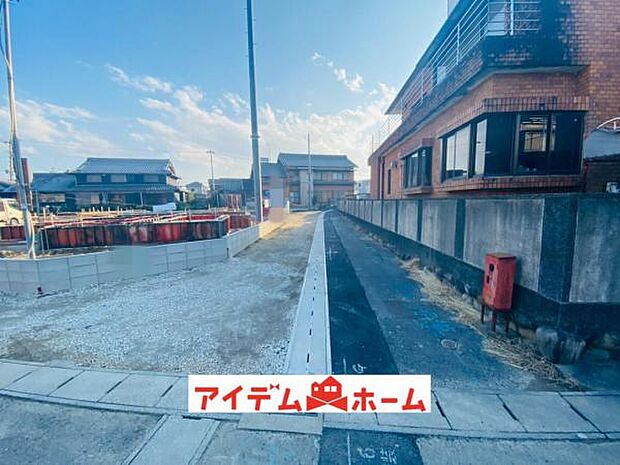 前面道路 平日・土日問わずご案内致しますお気軽にお問合わせ下さい♪ 