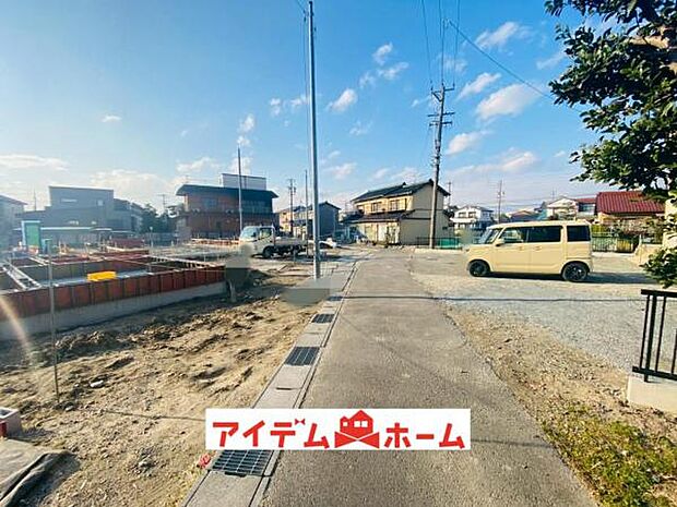 前面道路 平日・土日問わずご案内致しますお気軽にお問合わせ下さい♪ 