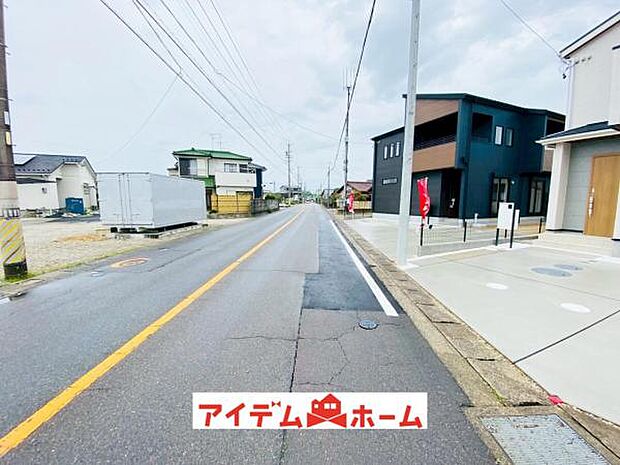 前面道路 平日・土日問わずご案内致します!お気軽にお問合わせ下さい♪
