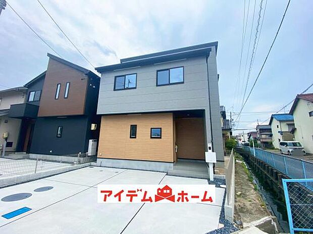 1号棟 外観写真 平日・土日問わずご案内致します!お気軽にお問合わせ下さい♪
