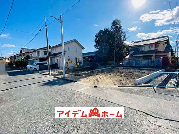 全体　外観写真 平日・土日問わずご案内致しますお気軽にお問合わせ下さい♪ 