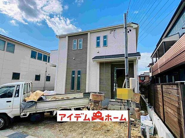 B号棟　外観写真 平日・土日問わずご案内致しますお気軽にお問合わせ下さい♪ 