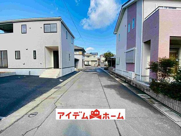 前面道路 平日・土日問わずご案内致しますお気軽にお問合わせ下さい♪ 