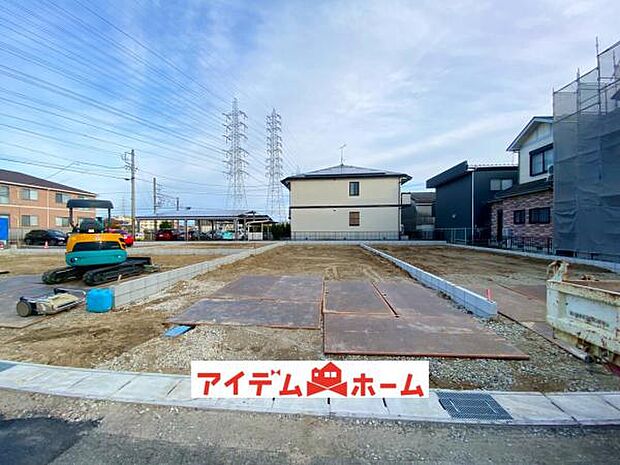 5号棟　外観写真 平日・土日問わずご案内致しますお気軽にお問合わせ下さい♪ 