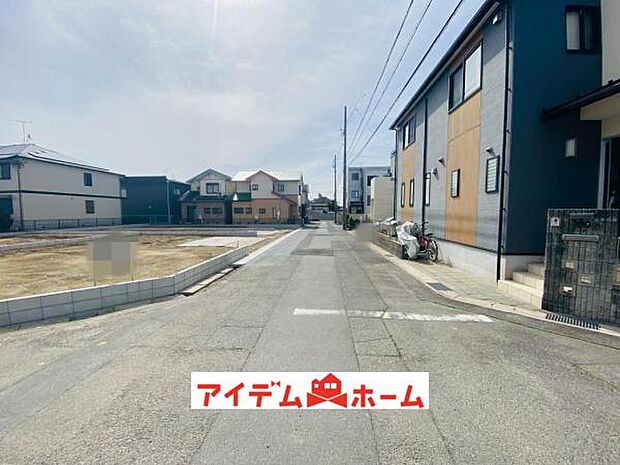 前面道路 平日・土日問わずご案内致します!お気軽にお問合わせ下さい♪