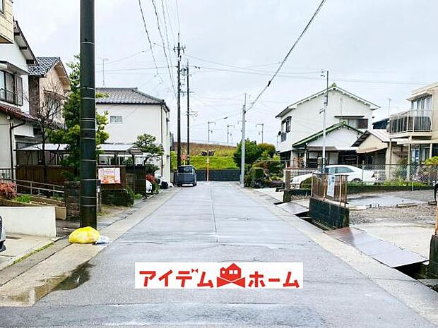 前面道路 平日・土日問わずご案内致します!お気軽にお問合わせ下さい♪