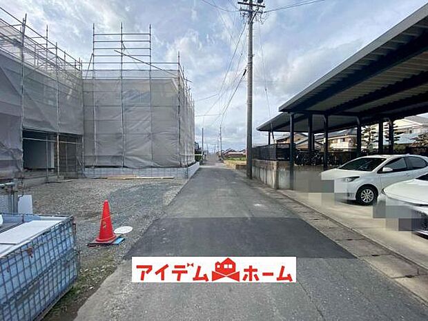 前面道路 平日・土日問わずご案内致しますお気軽にお問合わせ下さい♪ 
