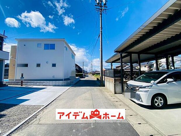 前面道路 平日・土日問わずご案内致します!お気軽にお問合わせ下さい♪