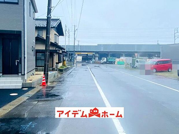 前面道路 平日・土日問わずご案内致します!お気軽にお問合わせ下さい♪