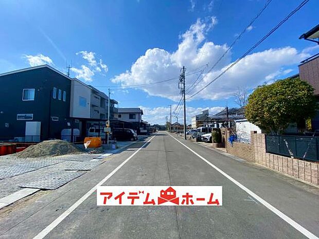 前面道路 平日・土日問わずご案内致します!お気軽にお問合わせ下さい♪