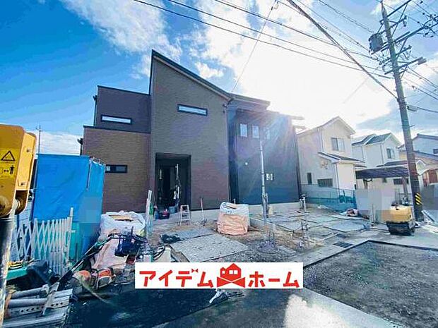 1号棟　外観写真 平日・土日問わずご案内致しますお気軽にお問合わせ下さい♪ 